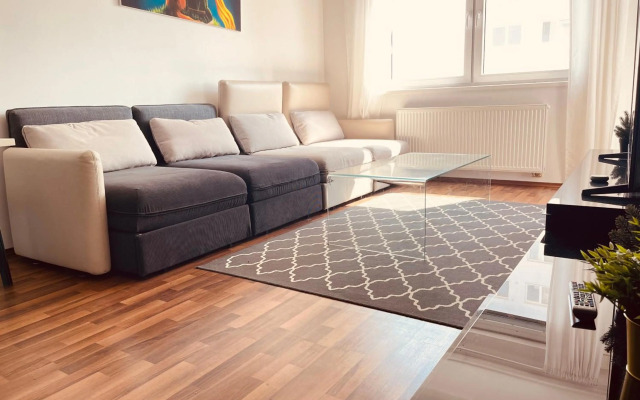 After Eight Apartment