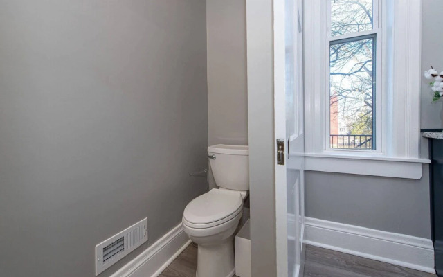 The Incline Suite 2