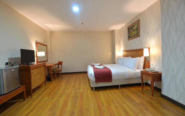 Royal Suites Condotel