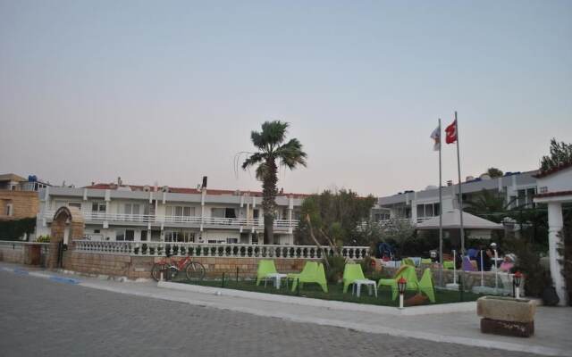 Naz Hotel