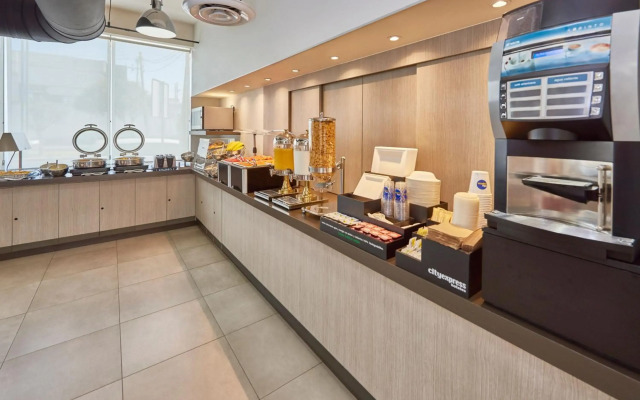 City Express Junior by Marriott Toluca Zona Industrial