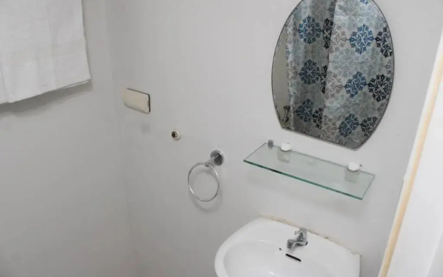 Huge A2J Executive Luxury 1BR Suite Near ABS CBN