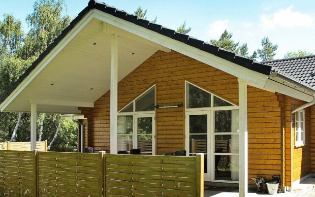 Adorable Holiday Home in Væggerløse With Whirlpool
