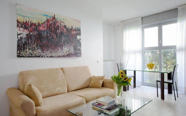 Nino Residence