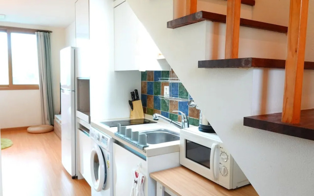 Jeju Eltzutown Pension