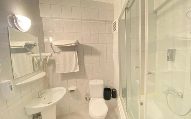 UK Hotels Kiriş