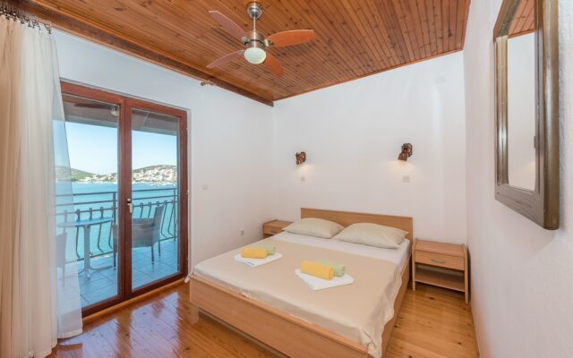 Apartment Lidija