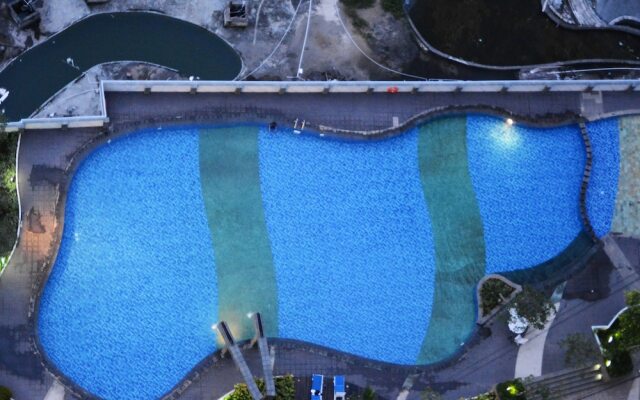 2 Bedrooms The Wave Kuningan Apartment by Travelio