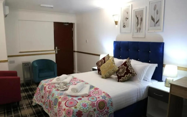 OYO 4 Sisters Inn