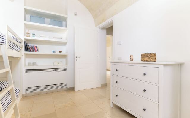 Casa Blue con piscina by Wonderful Italy