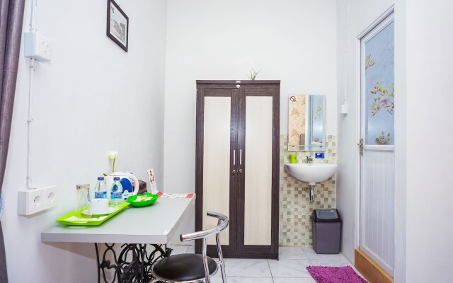 Hotel O Jalan Jenderal Sudirman Near Imam Bonjol Square Formerly Nelvi Guest House