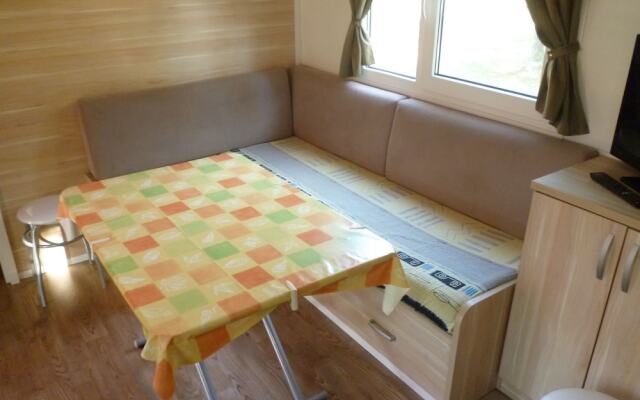 Mobile Home Pisak-directly on the Pebble Beach