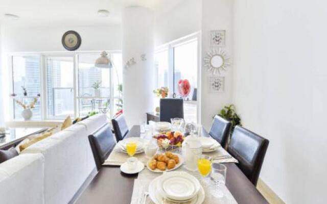 Beautiful 2Bed 2Baclcony in JLT, Dubai