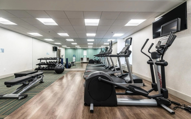 Holiday Inn Express Flint-Campus Area by IHG