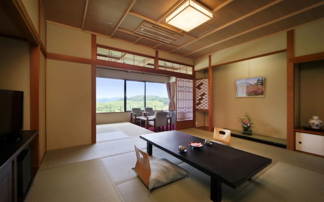 Kagaribi No Yu Ryokusuitei