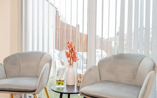 Cosy Birmingham House With 3 Bedrooms
