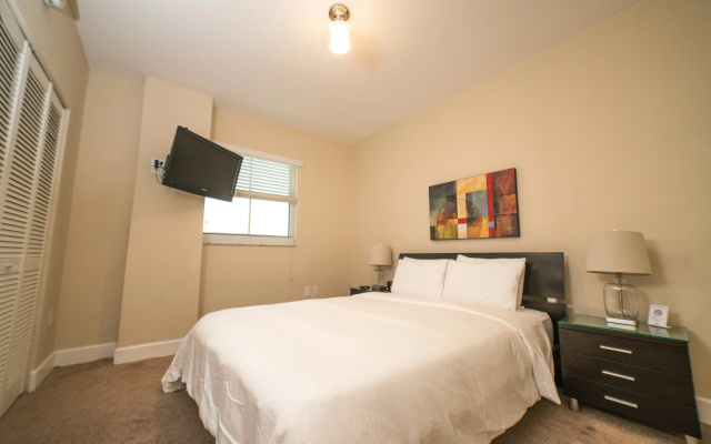 Fortune House Hotel Suites