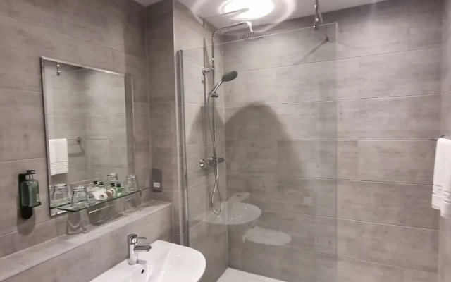 Coachman Hotel