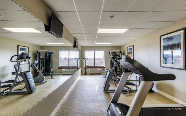 Holiday Inn Express & Suites Cedar Falls - Waterloo by IHG