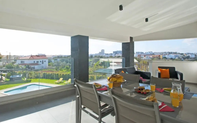 Villa Hollywood