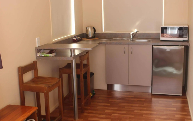 Heritage Court Motel