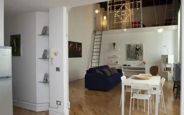 Pasquale Scura Halldis Apartment