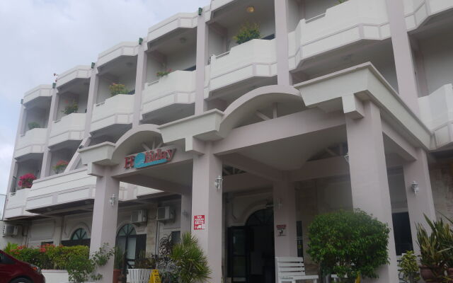 Holiday Saipan Hotel