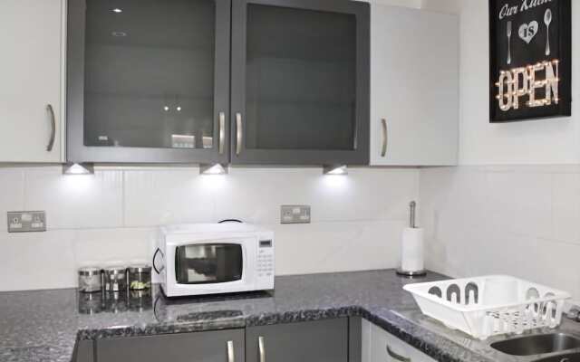 Excel Deluxe Apartment