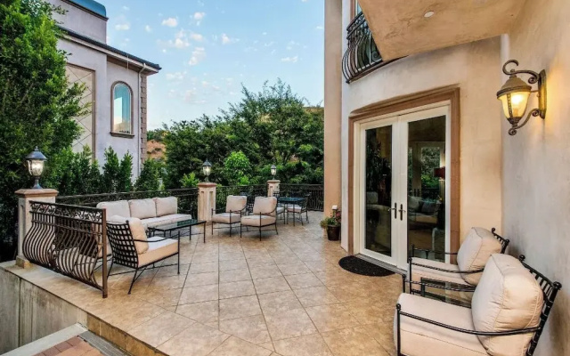 Robmar Mansion - Beverly Hills Mediterranean Estate With Pool & Sport Court
