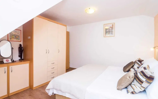 Apartment Neve - Two Bedroom Apartment
