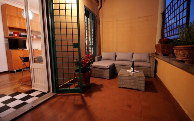 Tiepolo Romantic Terrace Apartment