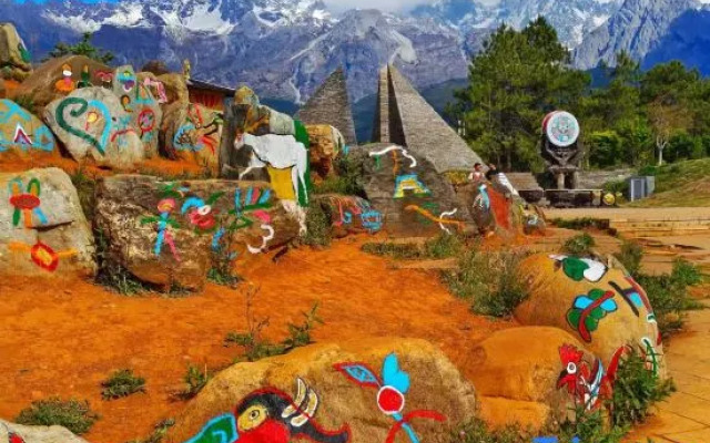 Orange City Hotel No. 2 (Zhongyi Market, the Old Town of Lijiang)