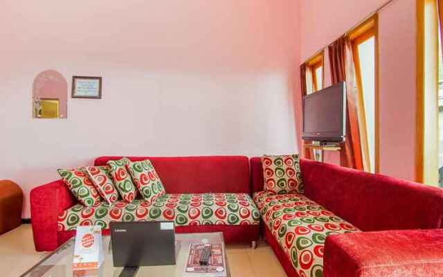 OYO 90887 Villa Sri Rejeki