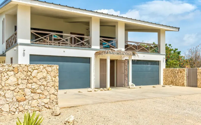 Vista Alegre by Boutique Bonaire Unique Resorts