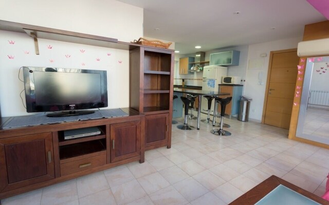 Regina Maris apartment