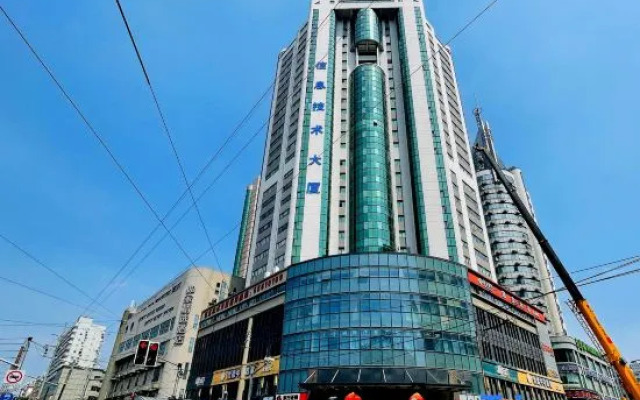 Weiting Hotel (Shanghai Xinhua Hospital Jiangpu Road Subway Station Branch)