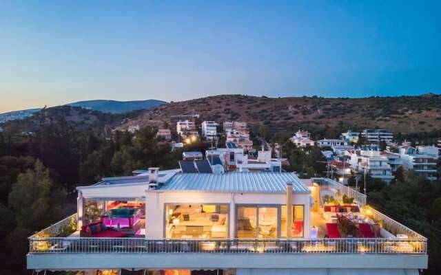Sea View Apartment with Hot Tub & Sauna