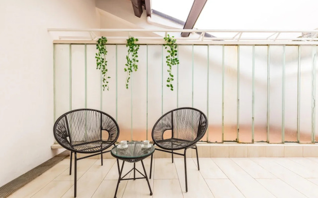 Colonna Apartment 2 by Wonderful Italy