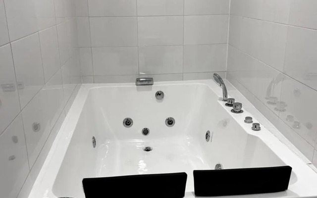 #2# Apartamento con JACUZZI XL Sevilla Centro