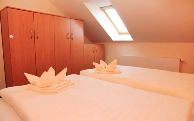Strandhotel & Restaurant Mirow