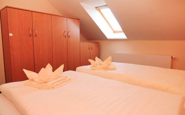 Strandhotel & Restaurant Mirow