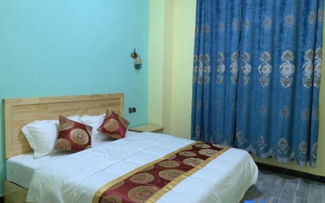 Ruili Zhuyunxuan Apartment