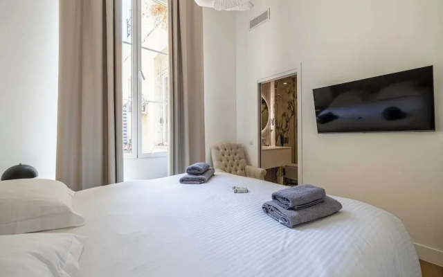 Luxury Renovated 4-room Apartment - rue Hoche - Bourgeois Building - Apartment in Cannes - Photo 3
