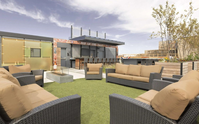 Hampton Inn & Suites Washington DC-Navy Yard