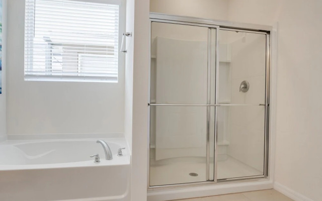 Oakwood Street Villa Solterra 7036