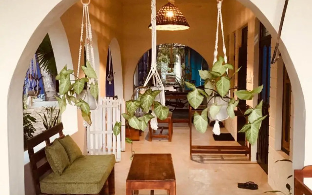 Little Lagoon Hostel