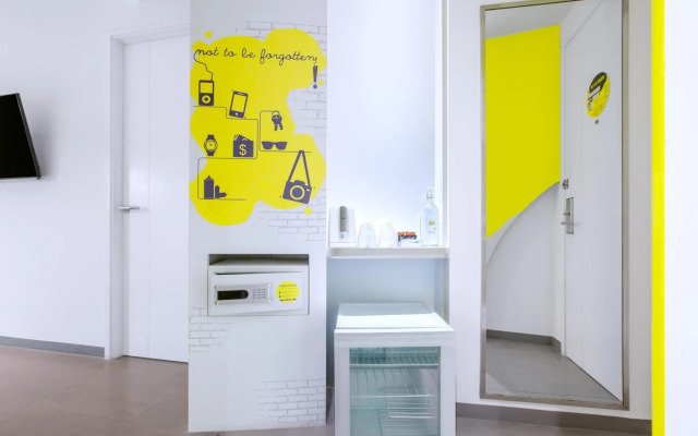 YELLO Hotel Jemursari Surabaya