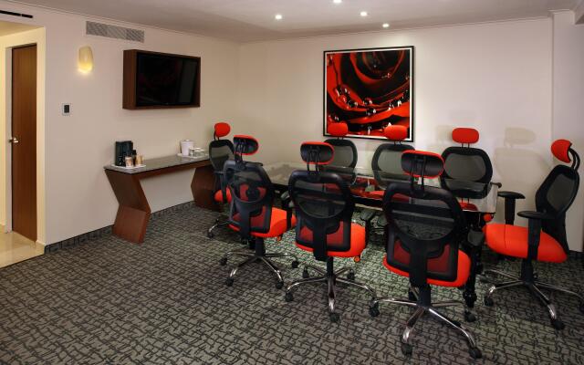 Holiday Inn Ciudad De Mexico-Trade Center by IHG