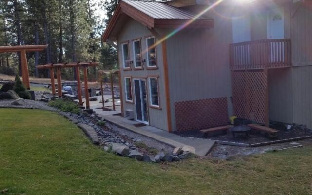 Crater Lake Inn & Retreat