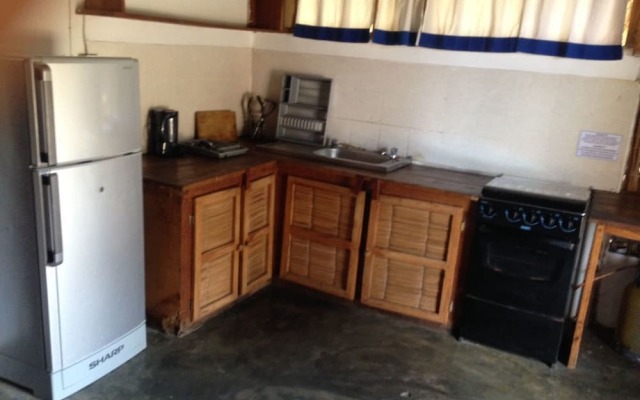 Palm Grove Lodge